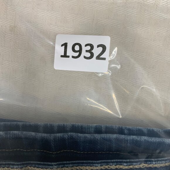 Chicos So Slimming Jeans Womens Size 2 Medium Wash Straight Leg Stretch Denim - Picture 8 of 11